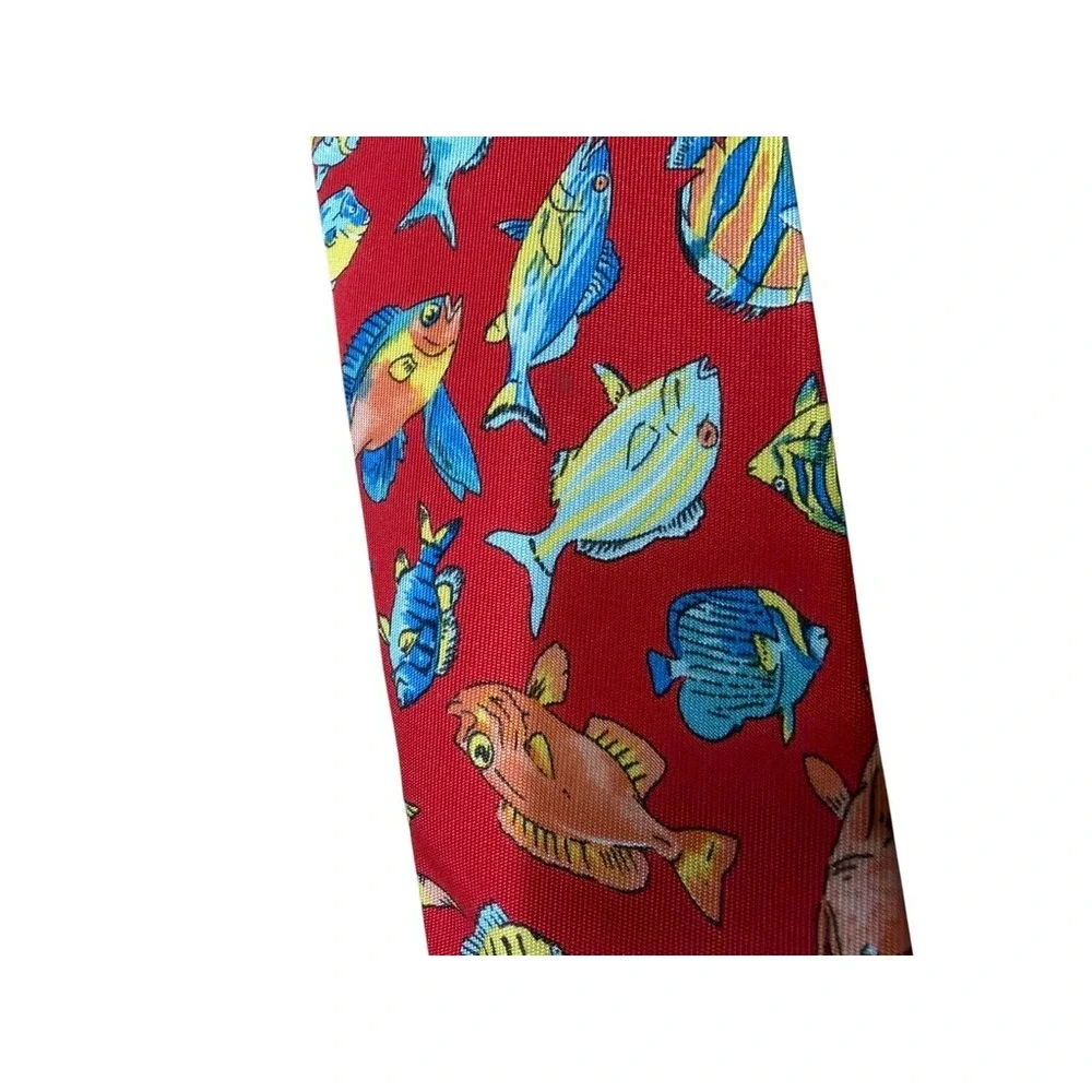 Gucci Mens Red Silk Tropical Fish Print Italian Designer Necktie Accessory‎ READ